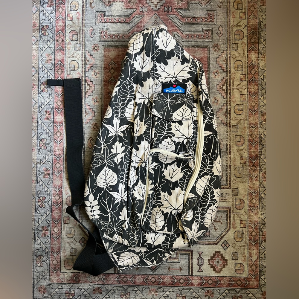 Kavu sling back backpack with leaves print